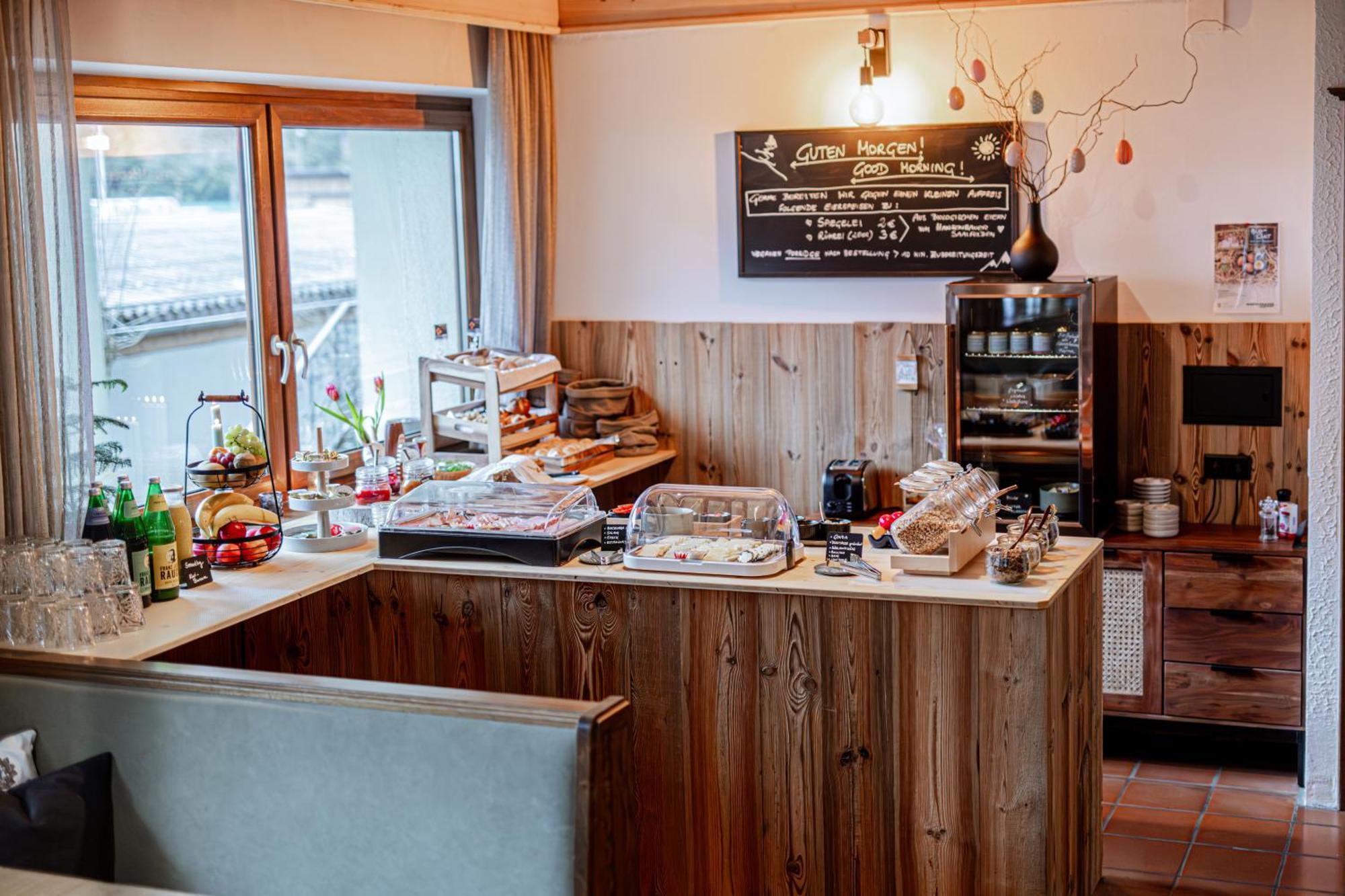 קפרון Eschenhof Bed & Breakfast מראה חיצוני תמונה